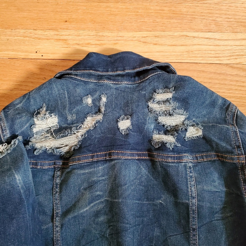 Fashion Nova Distressed Denim Jacket Medium Wash Cropped Womens Sz M Shredded